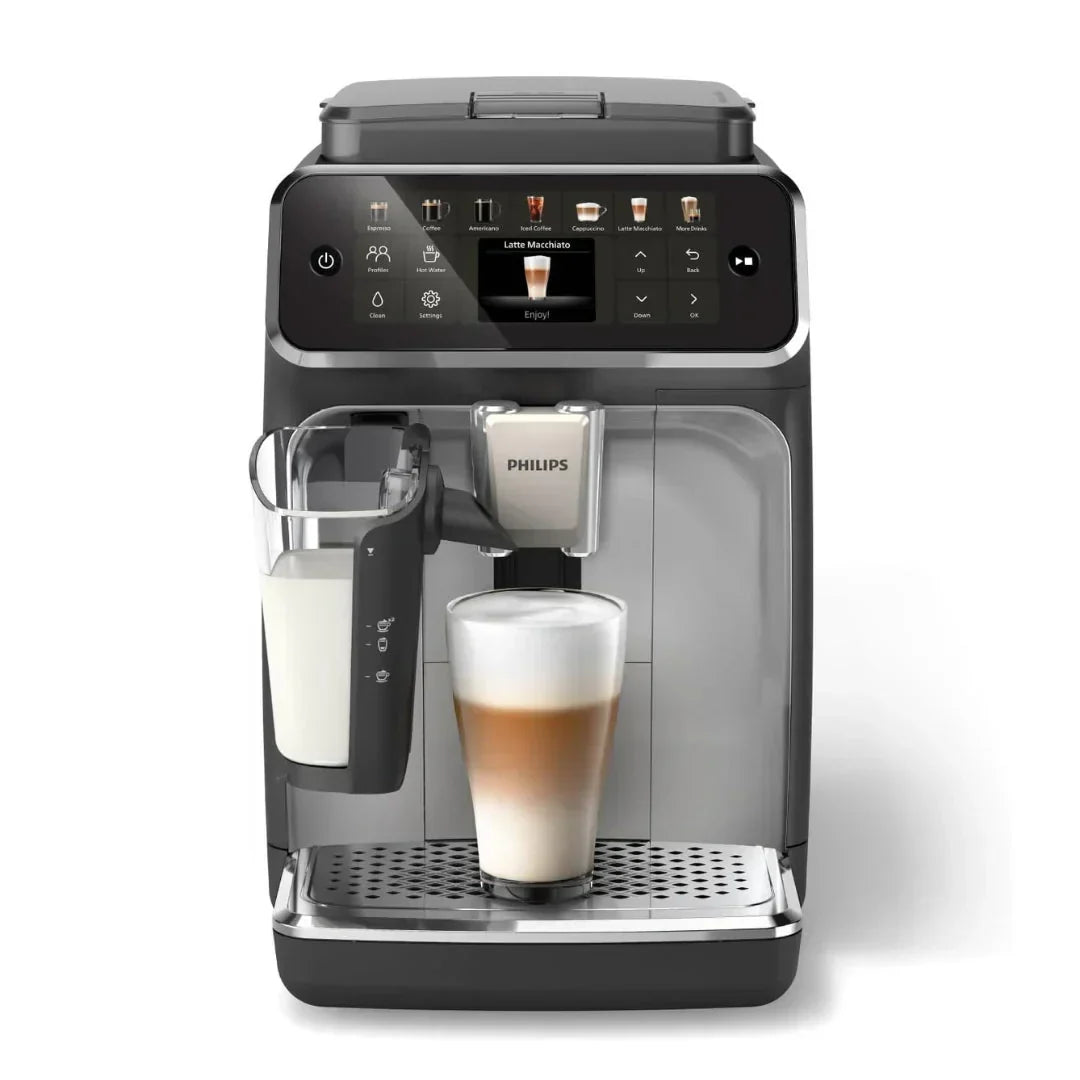 Philips LatteGo Kaffeevollautomat — Frontansicht mit Latte Macchiato