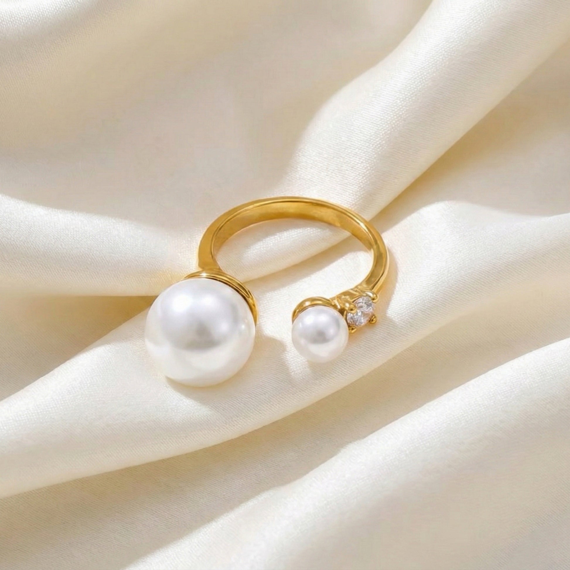 Arista Open Pearl Ring