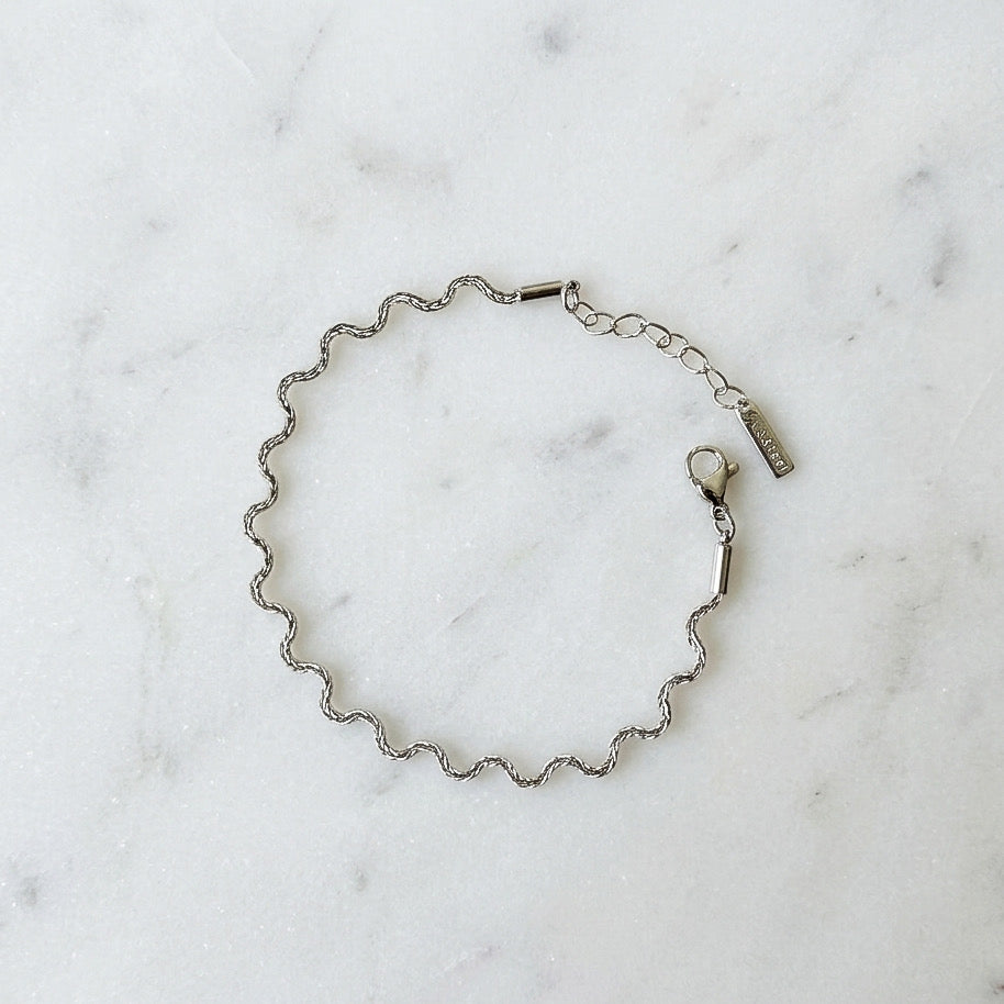 Aura Ripple Chain Bracelet