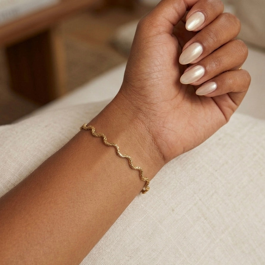 Aura Ripple Chain Bracelet