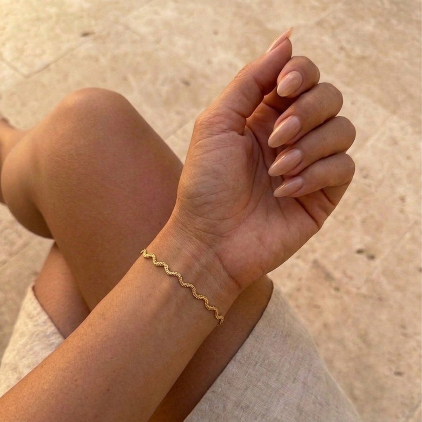 Aura Ripple Chain Bracelet