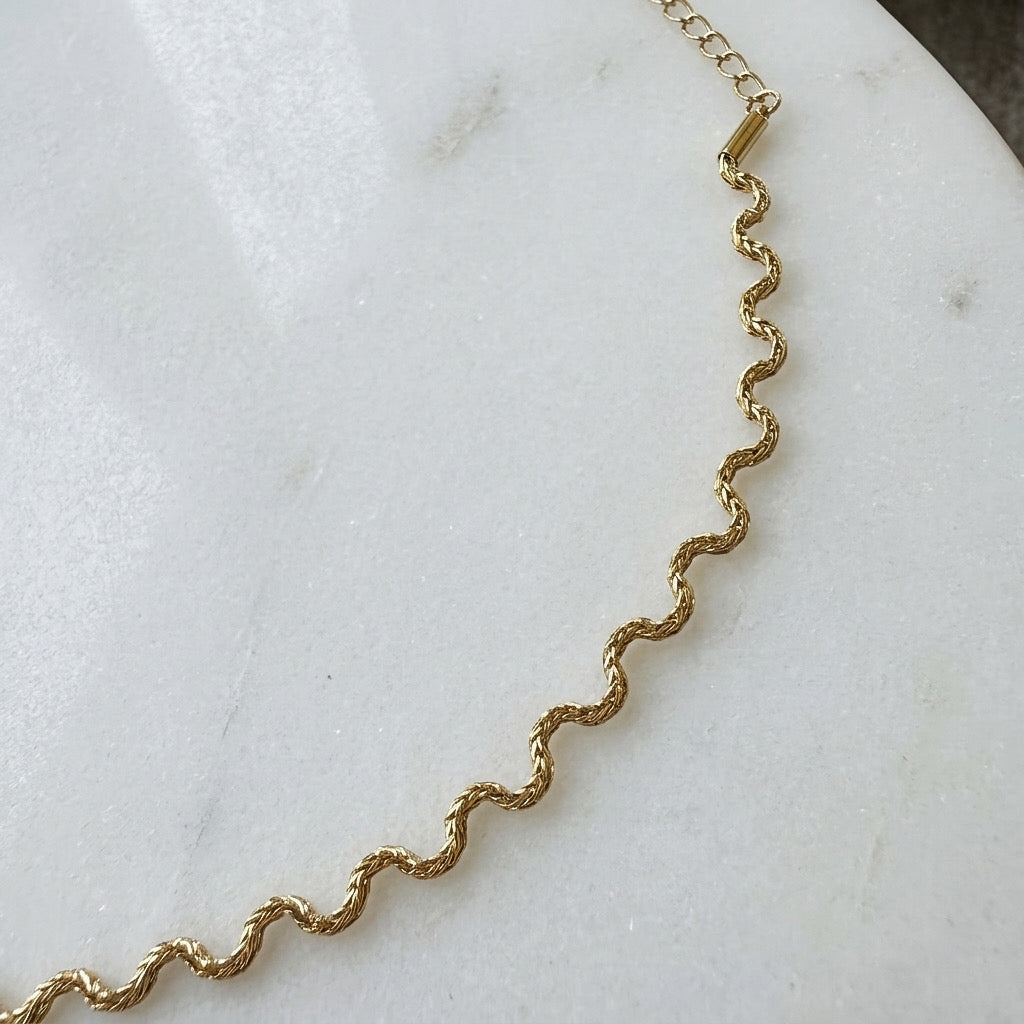 Aura Ripple Chain Bracelet