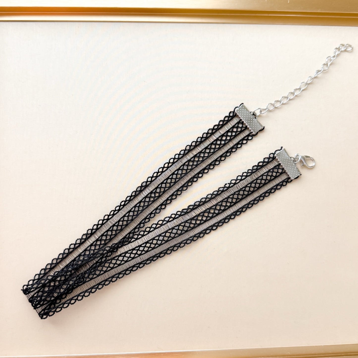 Desire Lace Choker