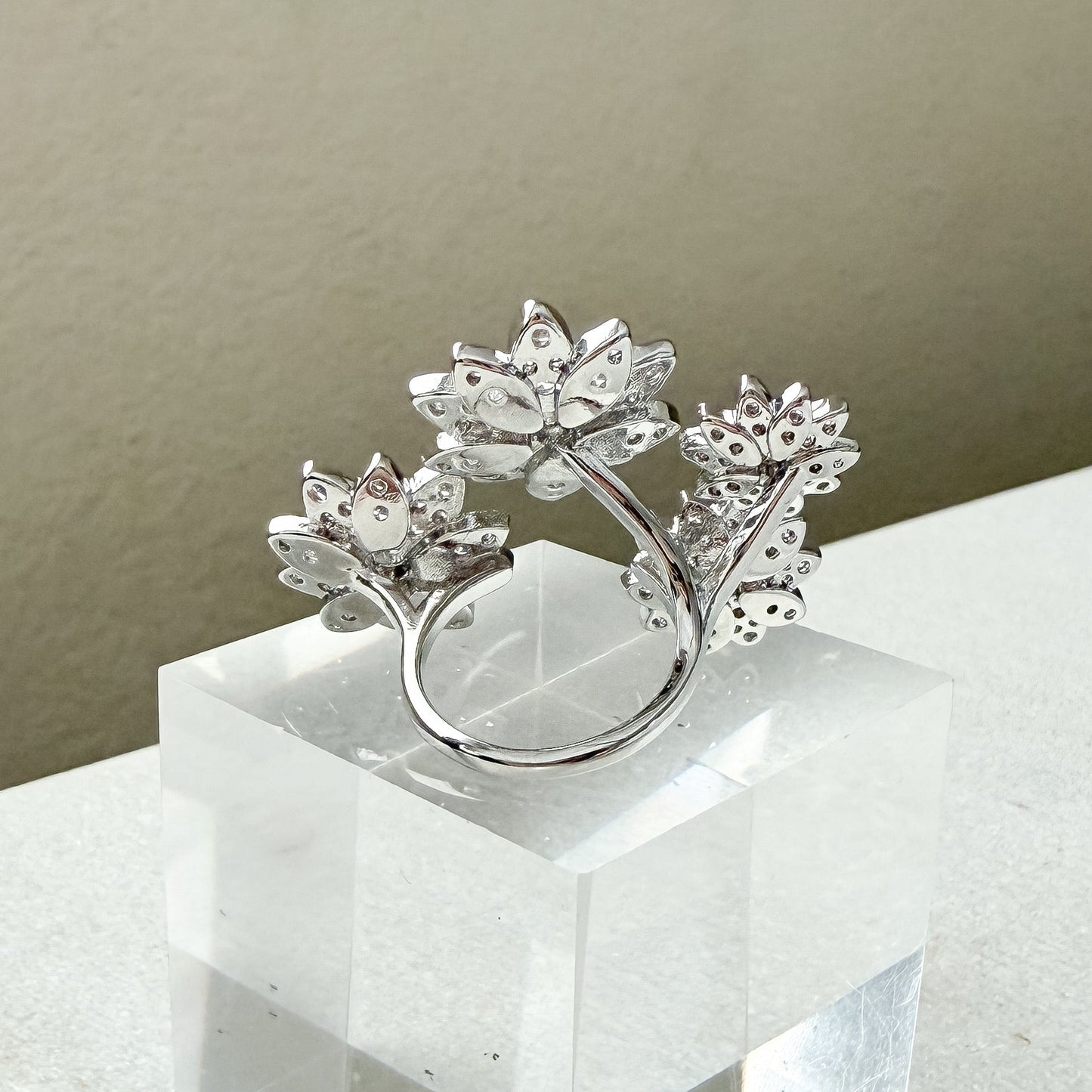 Enchanted Garden Between the Finger Ring