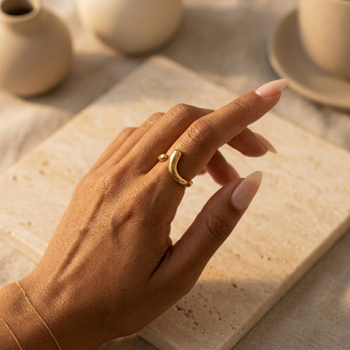 Liquid Curve Ring