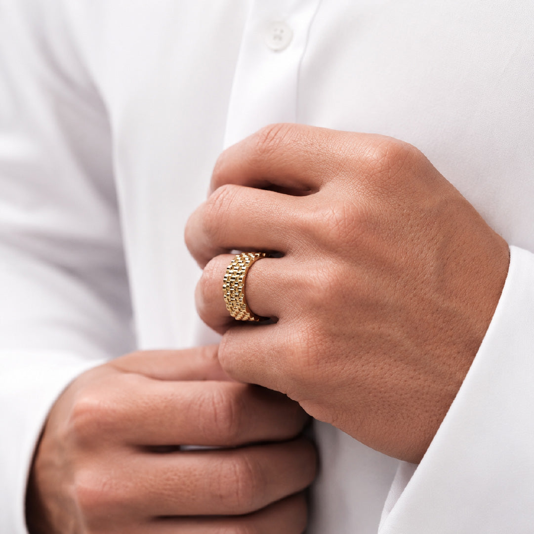 Titan Ring