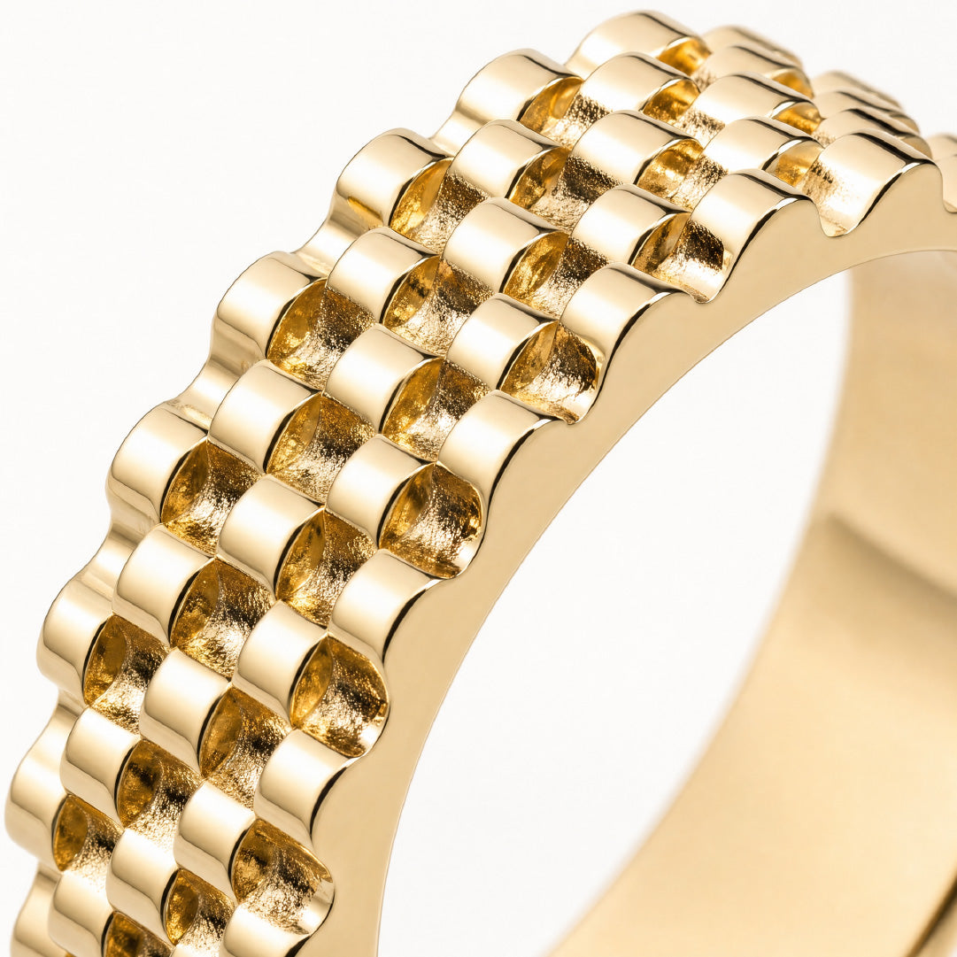 Titan Ring