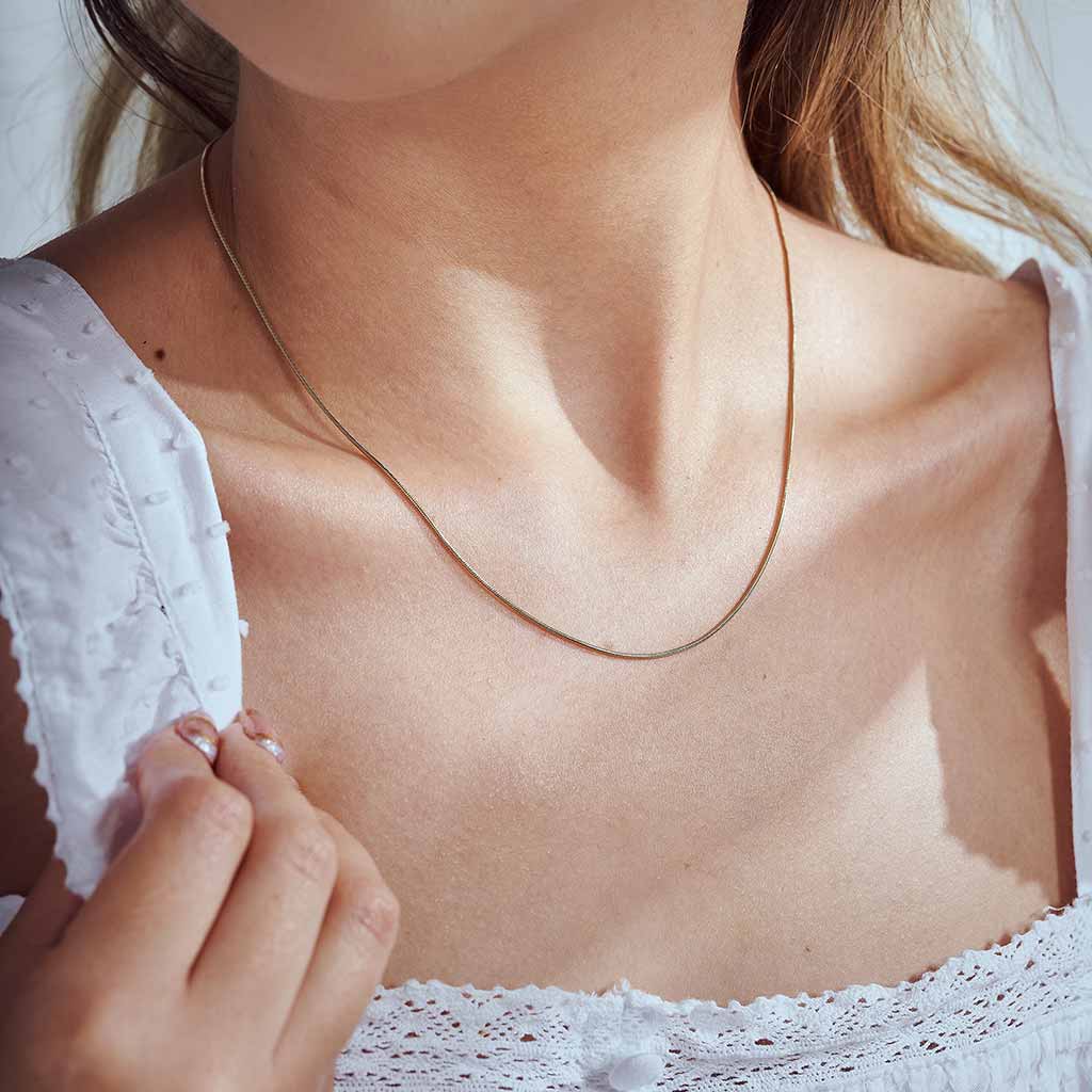 Women’s Lace Chain