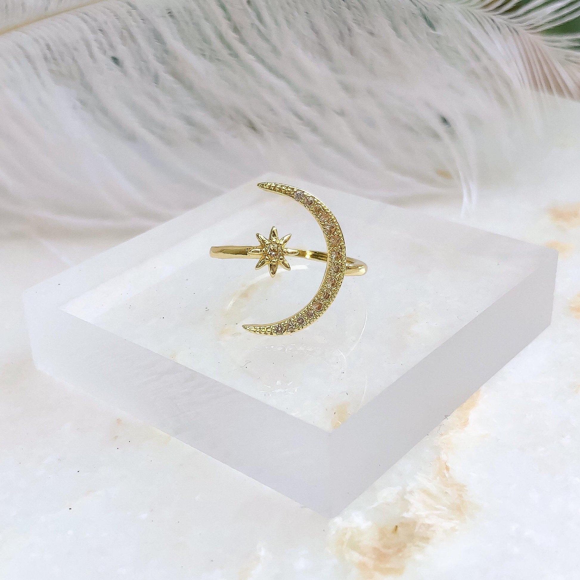 Luna Ring